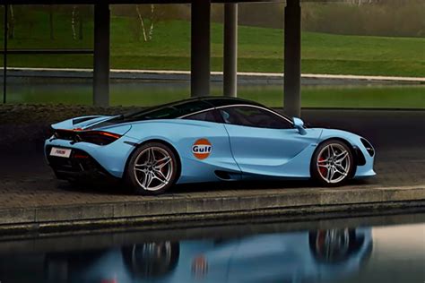 McLaren 720S окрасили в фирменную ливрею Gulf: весь процесс занял 20 дней