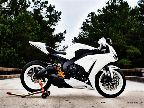 CBR Bike Wallpapers - Top Free CBR Bike Backgrounds - WallpaperAccess