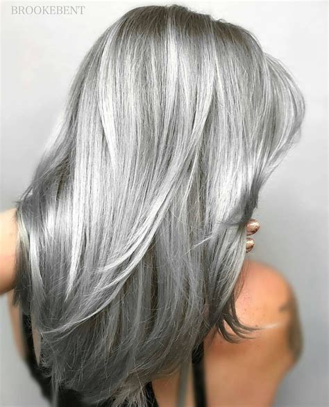 33 Gorgeous Gray Hair Styles You Will Love – Page 2 – Eazy Glam