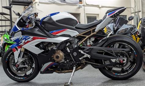 2021 BMW S1000RR M PACKAGE + CARBON WHEELS - AK MotorsAK Motors