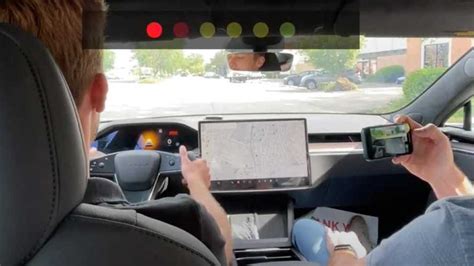 Tesla Model S Plaid Hits 60 MPH In 2.59 Seconds Measured By Dragy