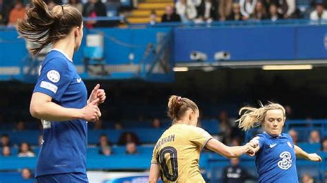 Barcelona clinches victory over Chelsea in Women's Champions League ...