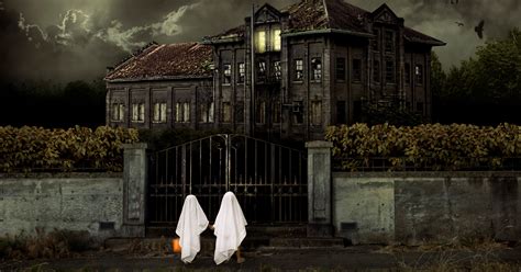 The Great Depression Origins of Halloween Haunted Houses | HISTORY