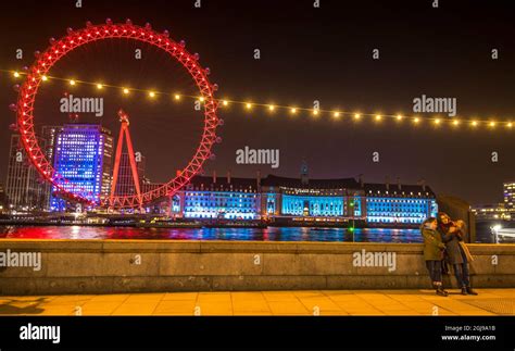 London Eye at night Stock Photo - Alamy