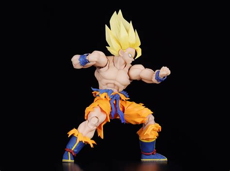 Dragon Ball Z - S.H. Figuarts Super Saiyan Son Goku "Legendary Super ...