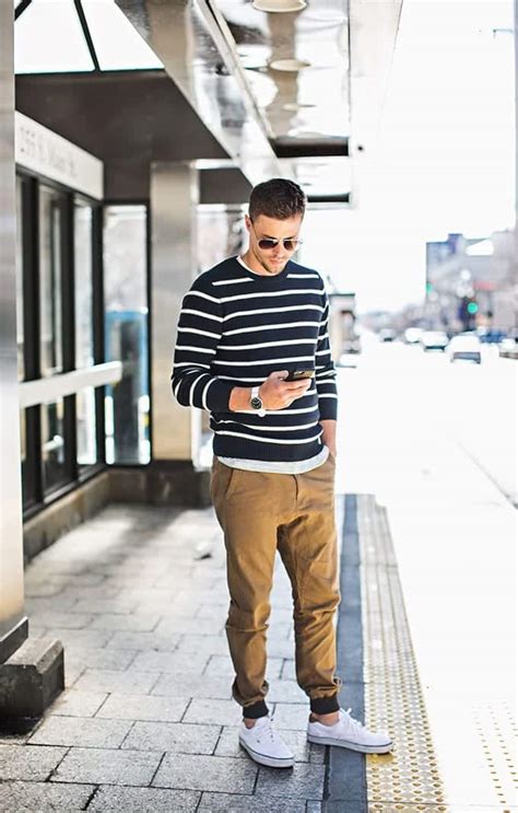 33 Best Men’s Outfits with Vans with Styling Tips