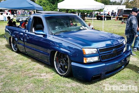 Chevrolet Silverado Custom Photo Gallery #5/12