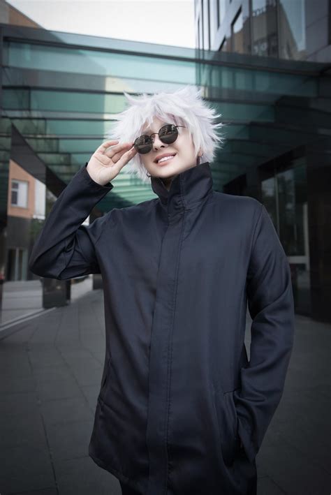 Gojo cosplay : r/JuJutsuKaisen