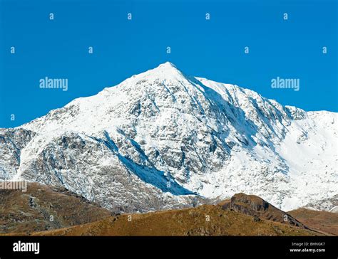 Snowdon summit on a clear day in winter Stock Photo, Royalty Free Image ...