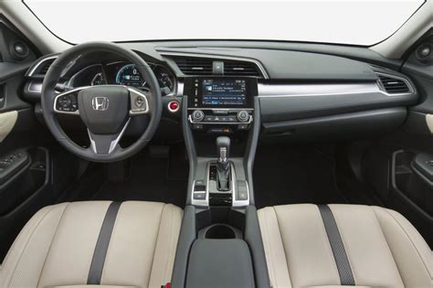 2016 Honda CIvic dashboard