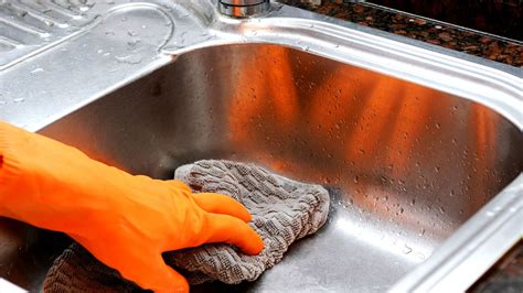 How To Clean Stainless Steel Sink | The Cleaning Mommy