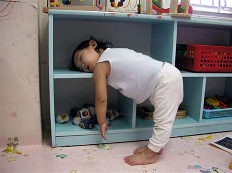 10 Funny pictures of sleeping kids