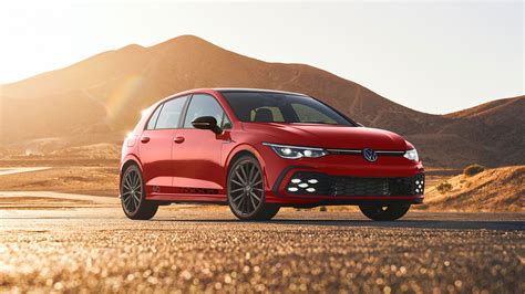 2023 Volkswagen Golf GTI and Golf R: Choosing the Right Trim - Autotrader