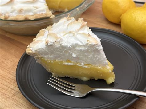 Classic Lemon Meringue Pie Recipe | DebbieNet.com