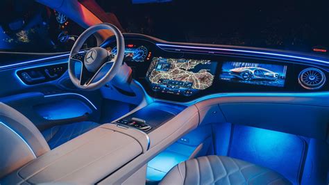 Mercedes-Benz EQS Interior Layout & Technology | Top Gear