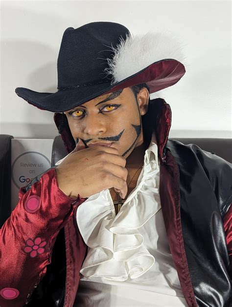 My Hawkeye Mihawk cosplay : r/Blerds