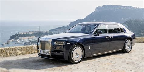 A Guide To Buying A 2023 Rolls Royce Phantom (Series II)