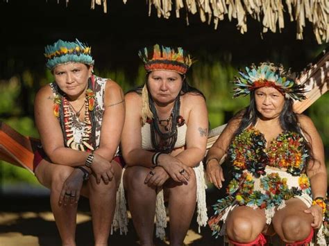 In the Amazon, Indigenous women bring a tiny tribe back from the brink ...