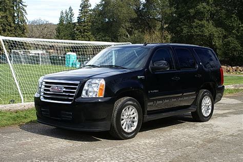 GMC Yukon Hybrid - Information and photos - MOMENTcar