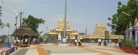 Bhadrakali Temple Warangal - History, Timings, Pooja, Photos