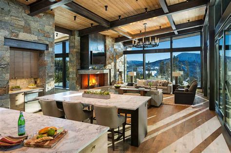 Modern-rustic mountain home with spectacular views in Big Sky country