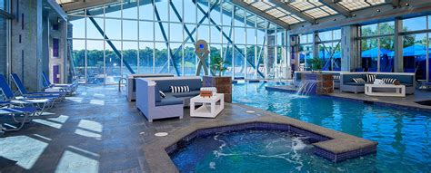 Pool and Spa in the Poconos - Mount Airy Casino Resort