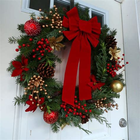 36 Best Christmas Wreath Ideas and Designs for 2021