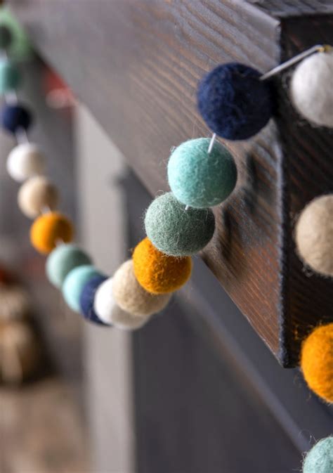 Make a Felt Ball Garland the Easy Way - DIY Candy