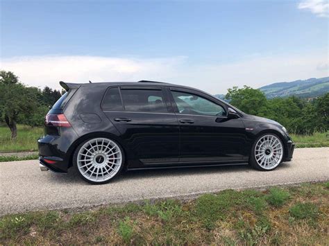 Volkswagen Golf GTI Mk7 Black Rotiform LAS-R | Wheel Front