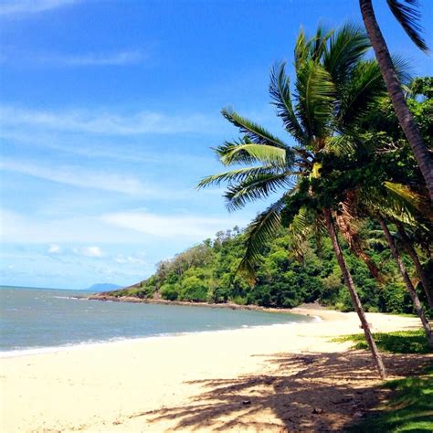 Trinity Beach, Cairns, Australia | Trinity beach, Beautiful places, Beach