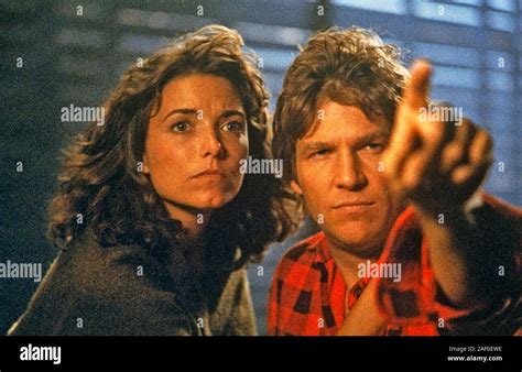 STARMAN 1984 Columbia Pictures film with Jeff Bridges and Karen Allen ...