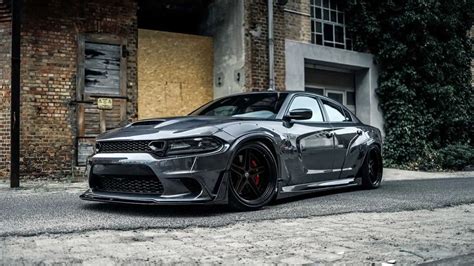 Custom Dodge Charger SRT Hellcat Wallpaper