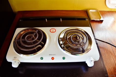 Why Induction Cooktops Are Better Than Electric — Live Small | Ride ...