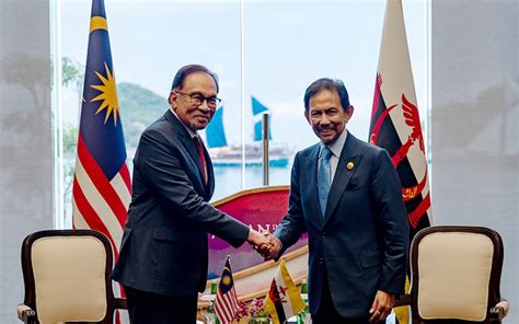 Anwar holds talks with 4 Asean leaders | FMT