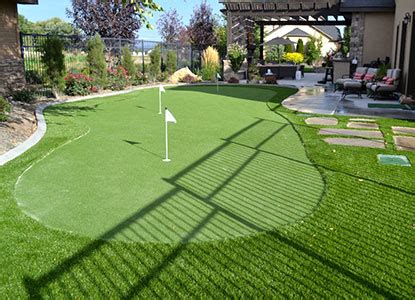 Professional golf green installations. Over twenty-five years & 500 greens