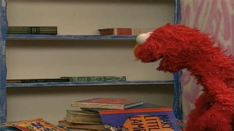 Elmo's World Dancing, Music and Books!