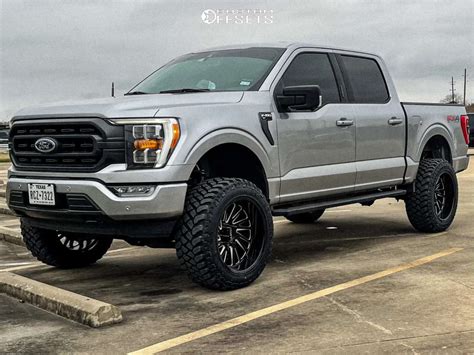 2022 Ford F-150 with 22x12 -45 Tuff T2a and 35/12.5R22 Firestone ...