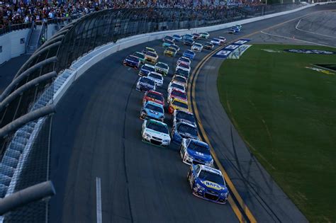 NASCAR: A list of all 32 full-time drivers for 2018