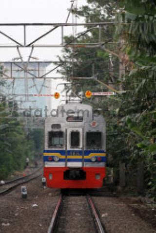 kereta rel listrik - DATATEMPO