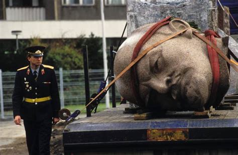 Destruction of statue of Lenin in Berlin, Germany On November 13, 1991 ...