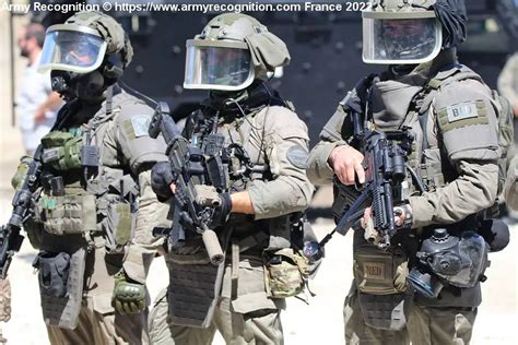 The GIGN of French Gendarmerie is considered as the World's best SWAT ...