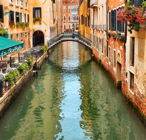 Explore Northern Italy: Milan, Como, Verona, Venice Tour - Earth's ...