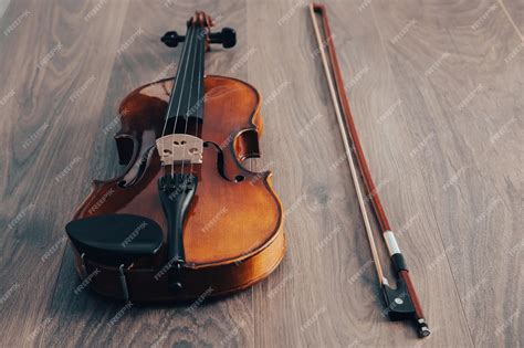 Premium Photo | Classic violin string musical instrument