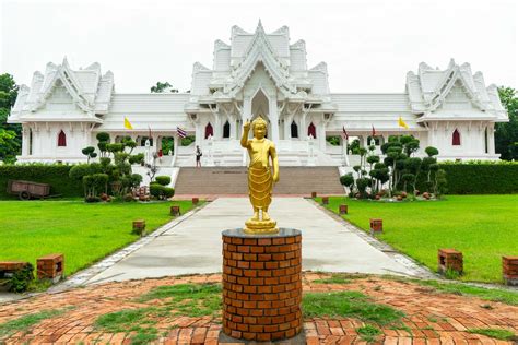 Lumbini - Birthplace of Gautam Buddha. - Swadesi