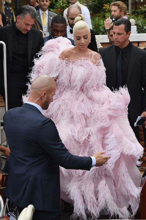 Lady Gaga's Pink Couture Valentino Gown Is So Outrageous It Works ...