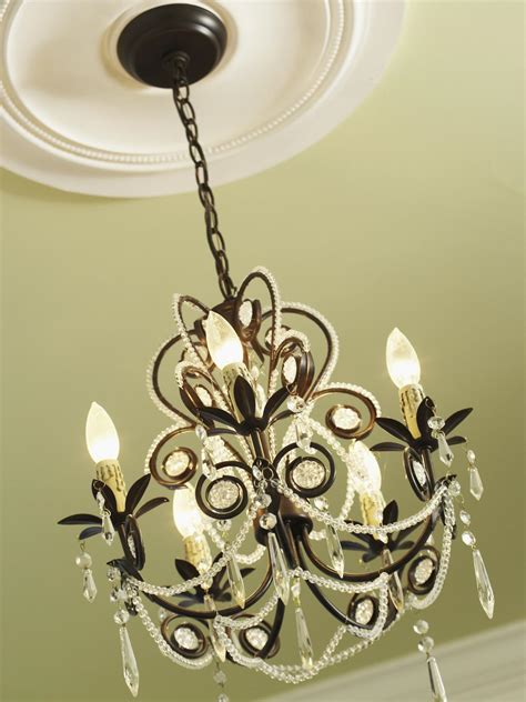 Pictures Of Chandeliers With Ceiling Medallions | Americanwarmoms.org