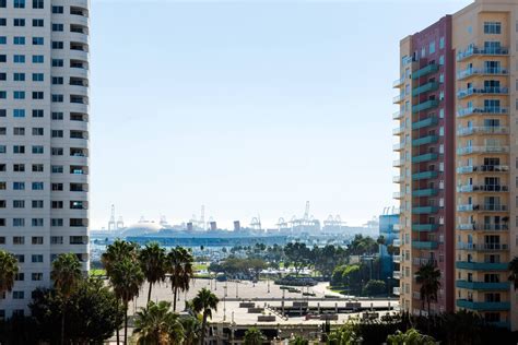 Long Beach Hotel with Ocean Views | Courtyard Long Beach Downtown