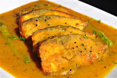 Machher Jhol (Bengali Fish Curry) Recipe | Mareena's Recipe Collections