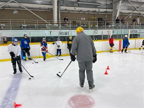 Hockey Camps – Coach Enio