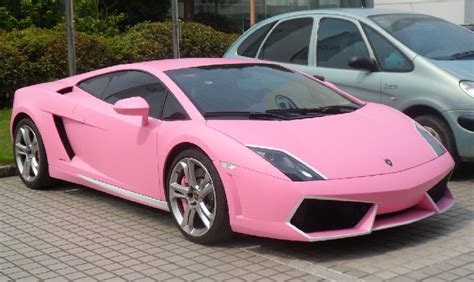 A very Pink Lamborghini Gallardo from China